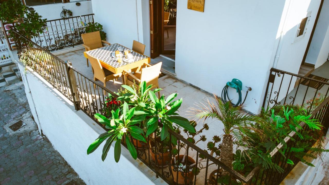 Appartement Evelinas House Platanias à Platanés Extérieur photo